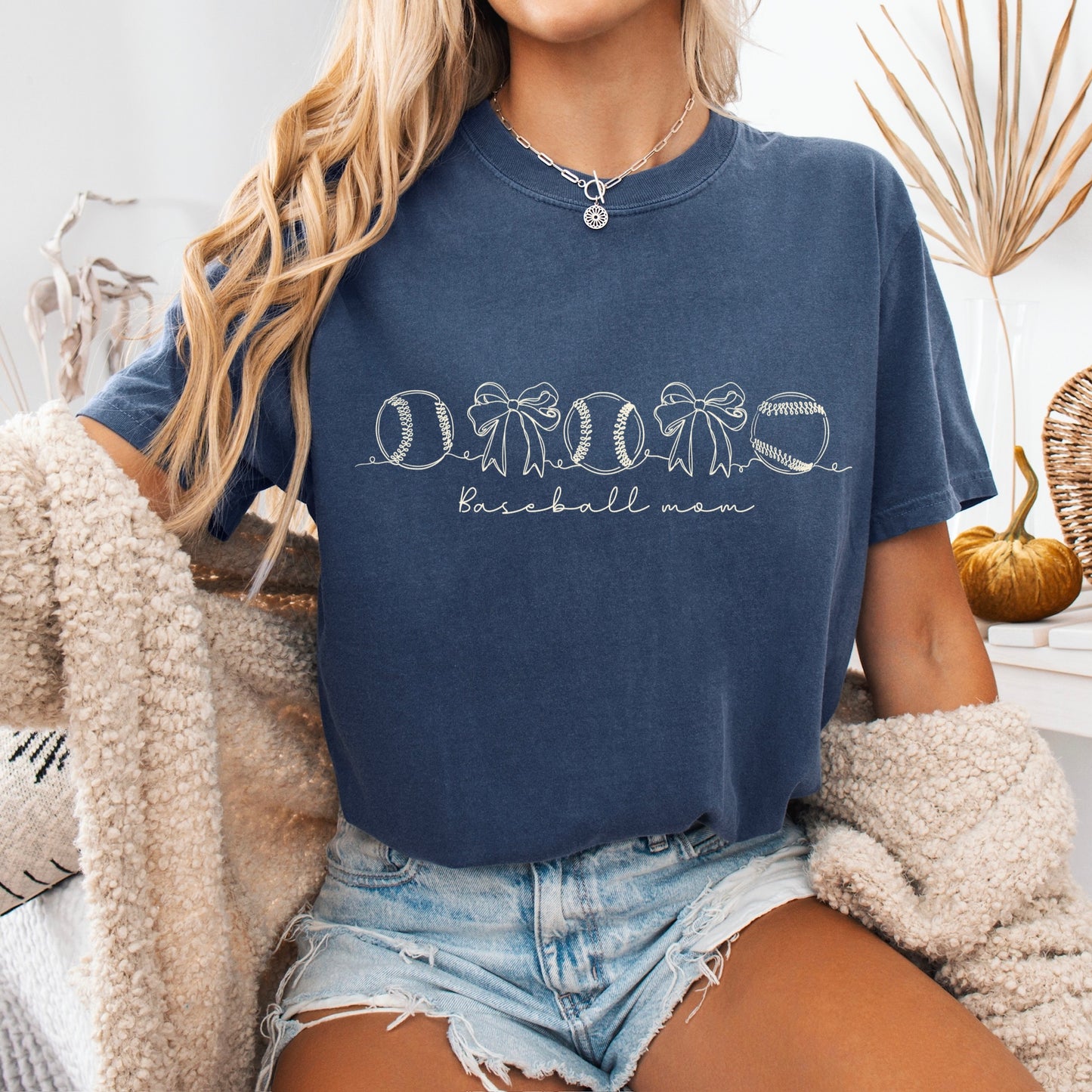 line art baseball mom screen print transfer•