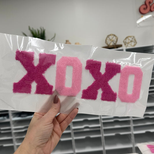 Fluffy Patch - XOXO pink